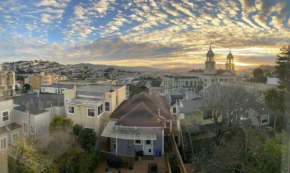 Beautiful 3 Bed 3 Bath upper house in Bernal Glen